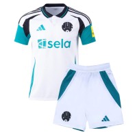 Camiseta Newcastle United Alexander Isak #14 Tercera Equipación para niños 2024-25 manga corta (+ pantalones cortos)